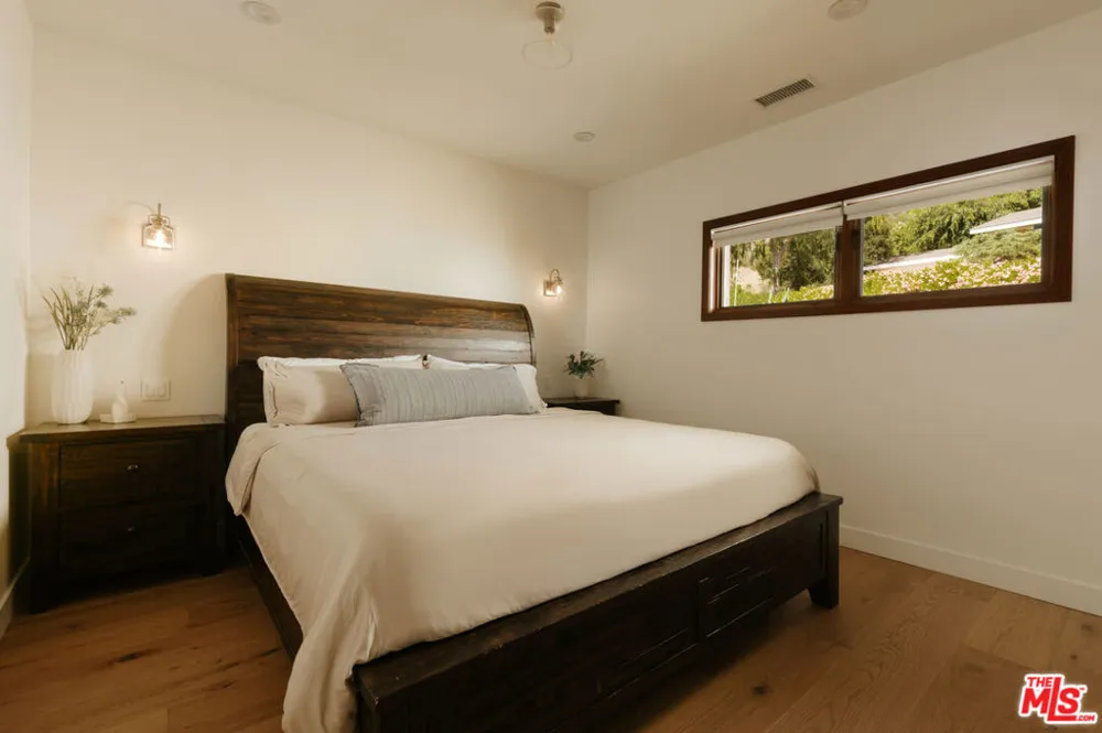 685 Wonder View Drive Calabasas, CA 91302