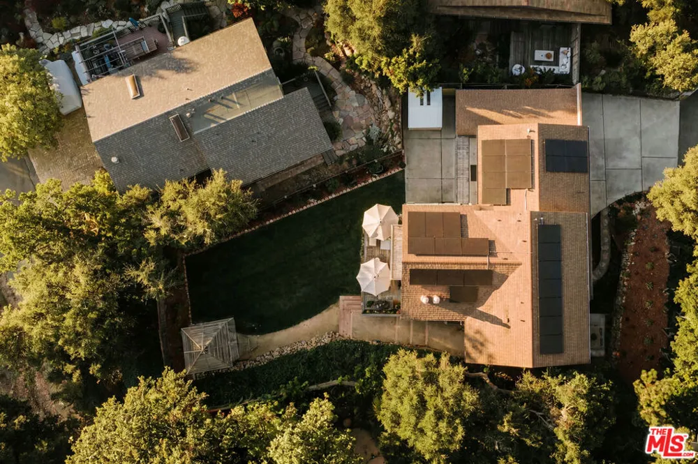 685 Wonder View Drive Calabasas, CA 91302