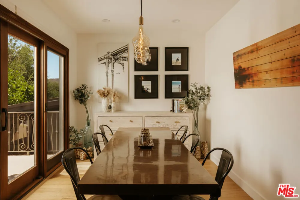 685 Wonder View Drive Calabasas, CA 91302