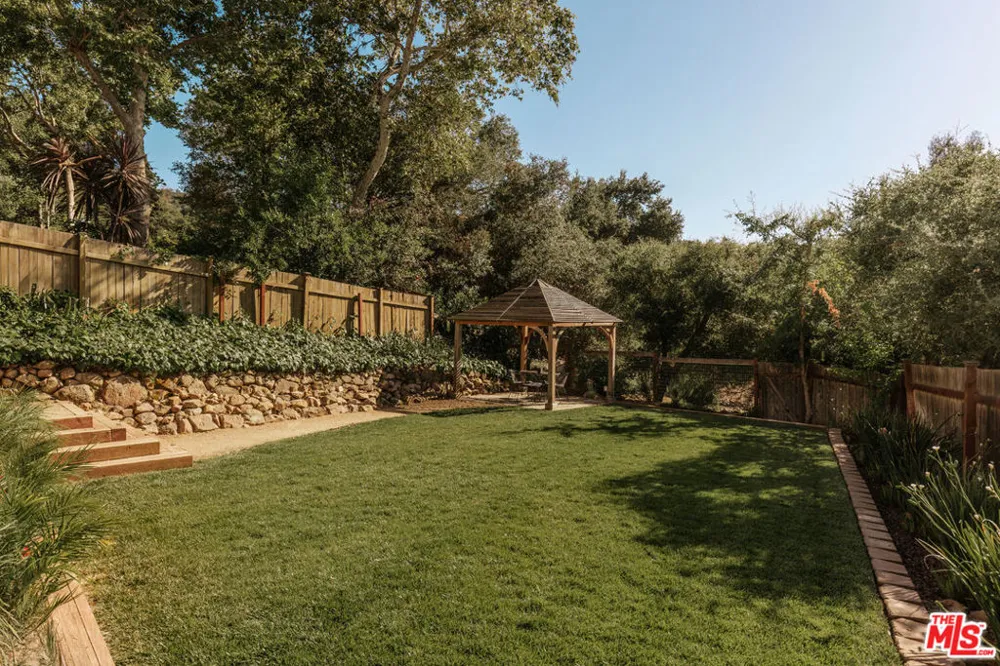 685 Wonder View Drive Calabasas, CA 91302