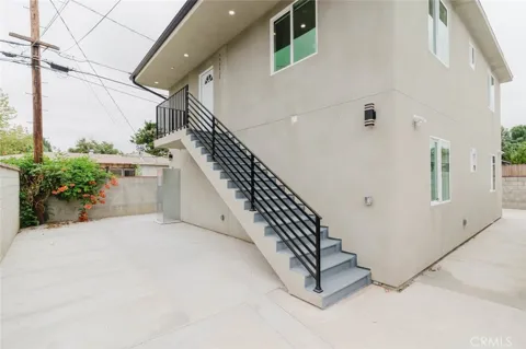 7732 Etiwanda #1/2
