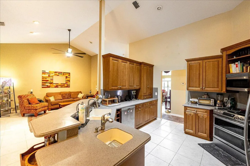 109 39th Drive Vero Beach, FL 32968