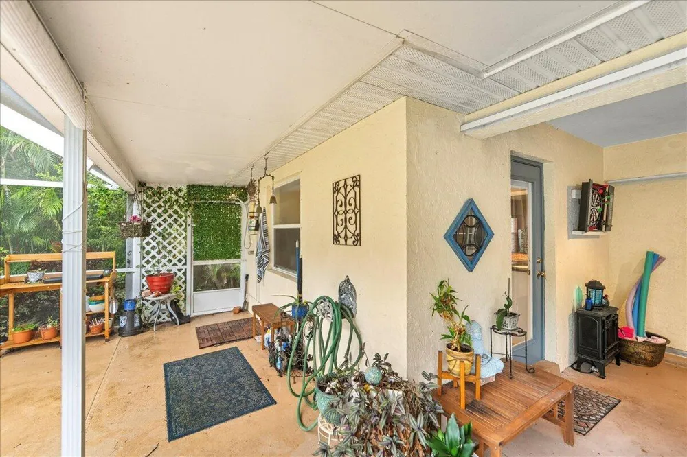 109 39th Drive Vero Beach, FL 32968