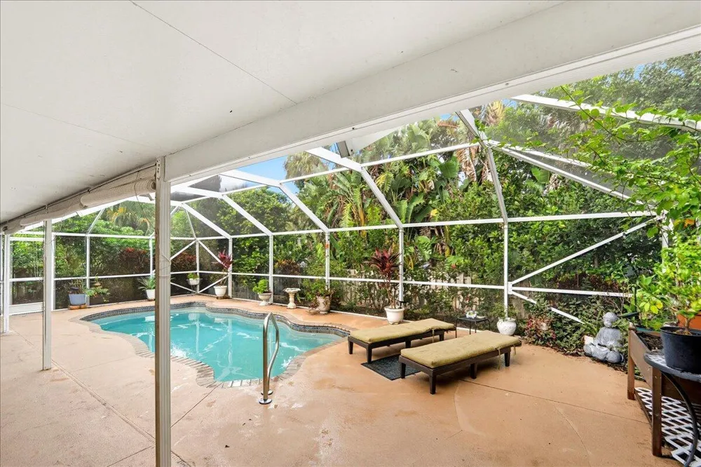 109 39th Drive Vero Beach, FL 32968