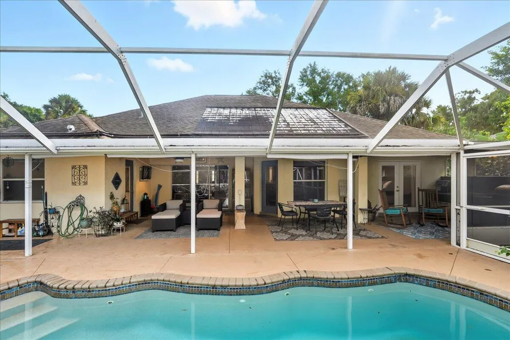 109 39th Drive Vero Beach, FL 32968