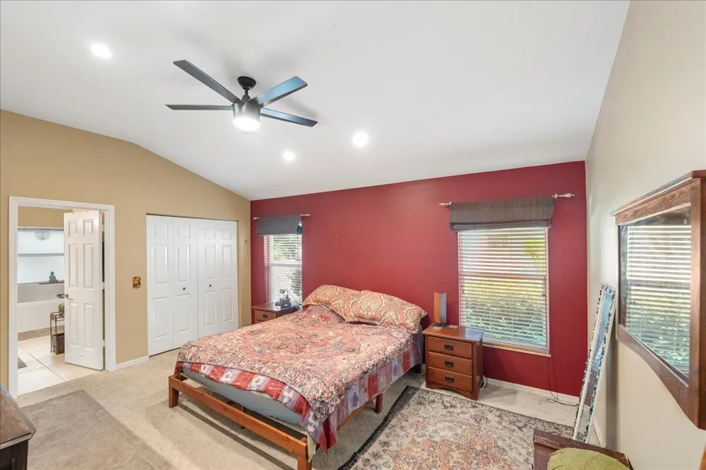 109 39th Drive Vero Beach, FL 32968