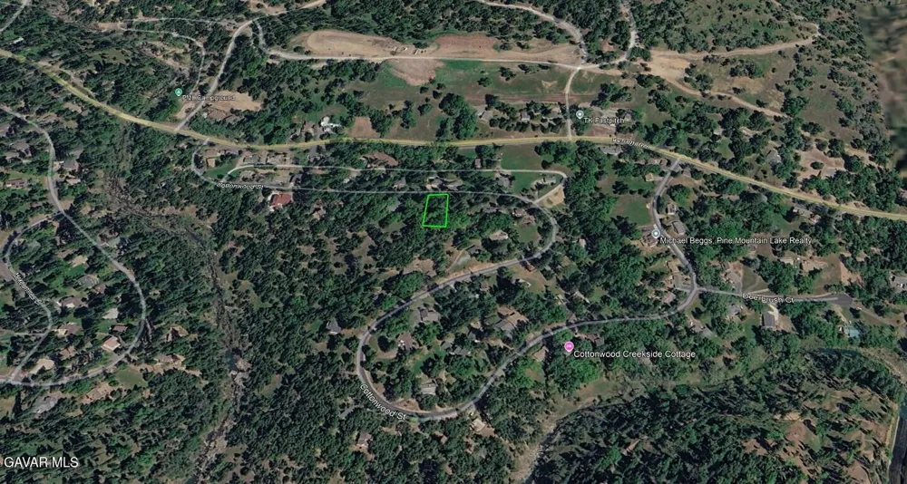 19611 Cottonwood Street Goverland, CA 95321