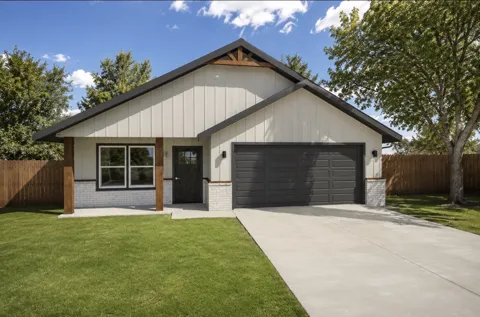 3041 Timber Fox Trail