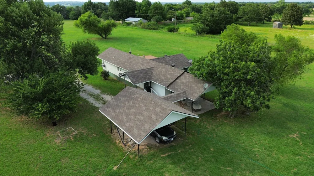 1306 Winn Road Bowie, TX 76230