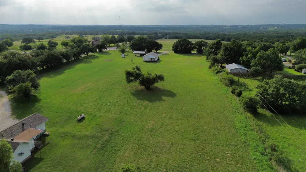 1306 Winn Road Bowie, TX 76230