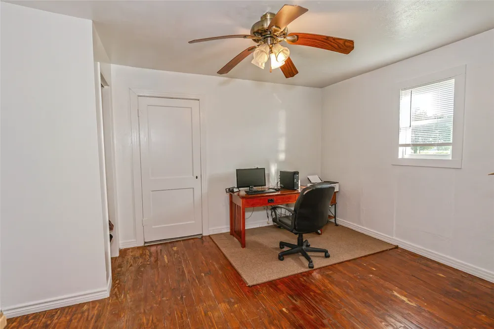 1306 Winn Road Bowie, TX 76230