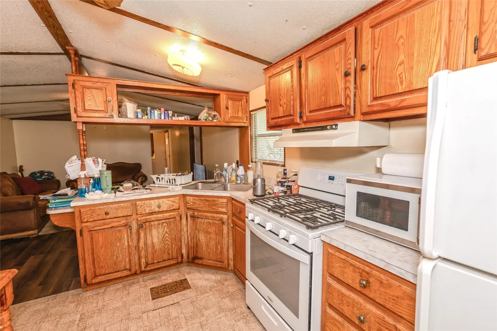 1306 Winn Road Bowie, TX 76230