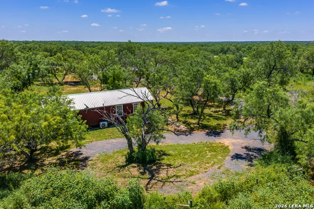 15599 E Highway 85 & Carnes Pearsall, TX 78061