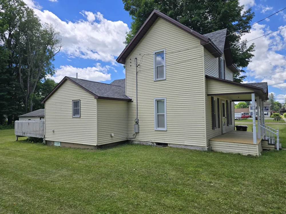 315 E Center Street Concord, MI 49237