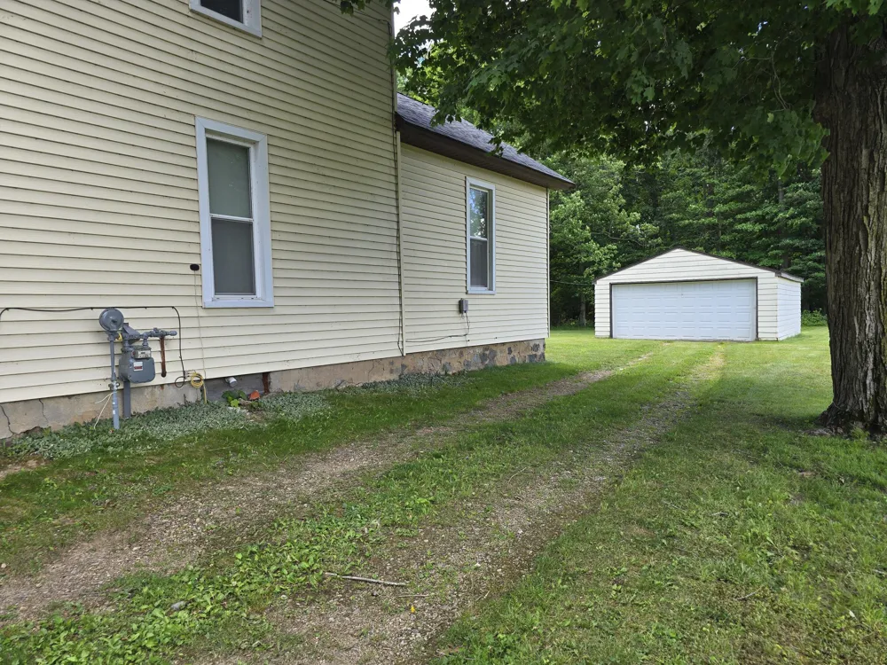 315 E Center Street Concord, MI 49237