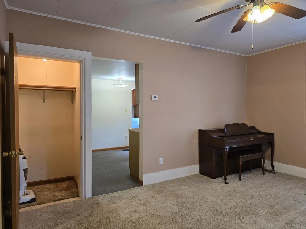 315 E Center Street Concord, MI 49237