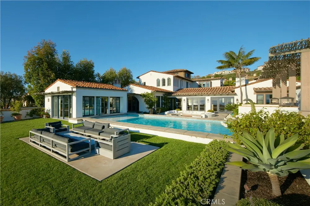 10 Shore Walk Newport Coast, CA 92657