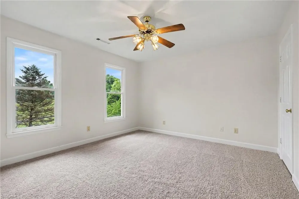 7060 Bridgewood Road Clemmons, NC 27012