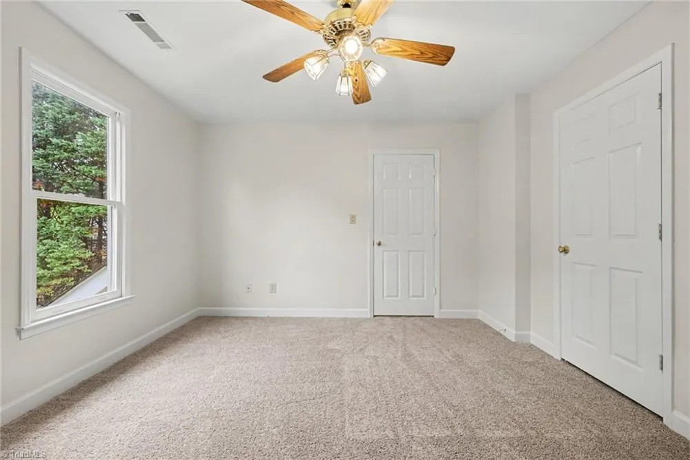 7060 Bridgewood Road Clemmons, NC 27012
