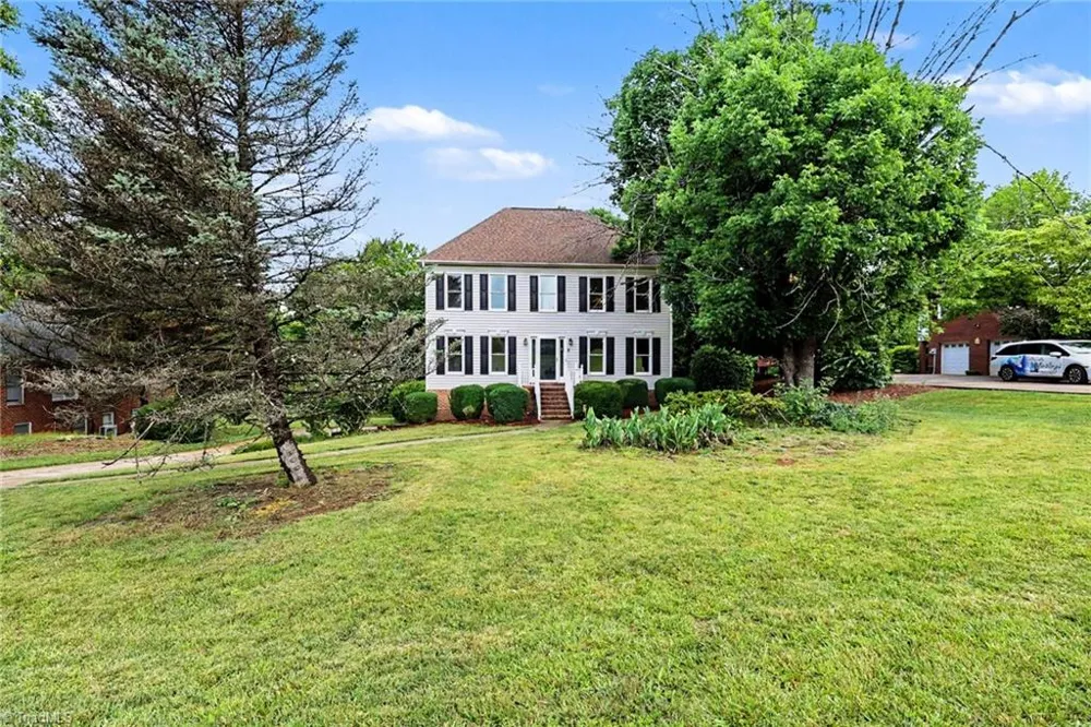 7060 Bridgewood Road Clemmons, NC 27012