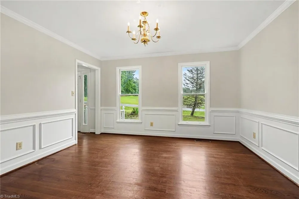 7060 Bridgewood Road Clemmons, NC 27012