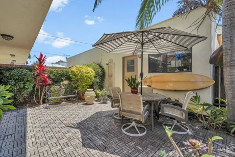 255 Daisy Ave