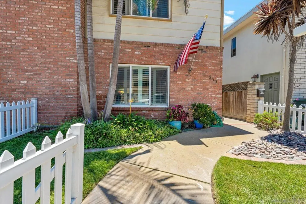255 Daisy Ave Imperial Beach, CA 91932