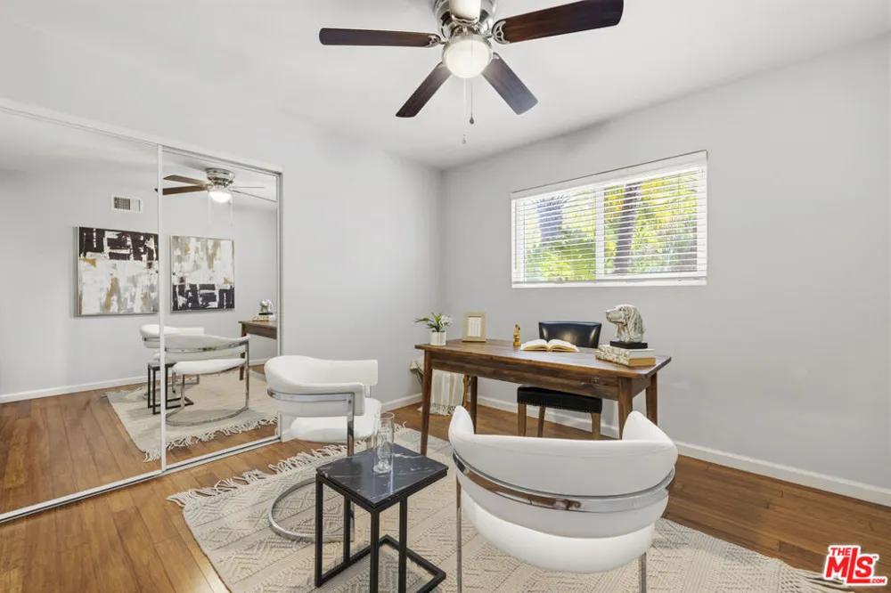 10430 Owensmouth Avenue Chatsworth, CA 91311