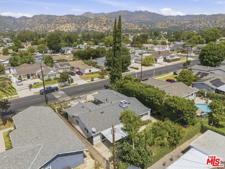 10430 Owensmouth Avenue Chatsworth, CA 91311