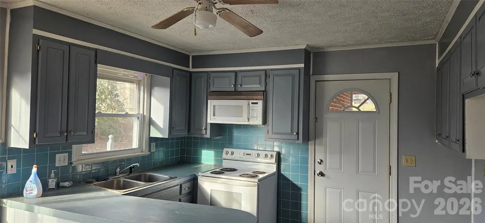 183 Maple Road Spruce Pine, NC 28777
