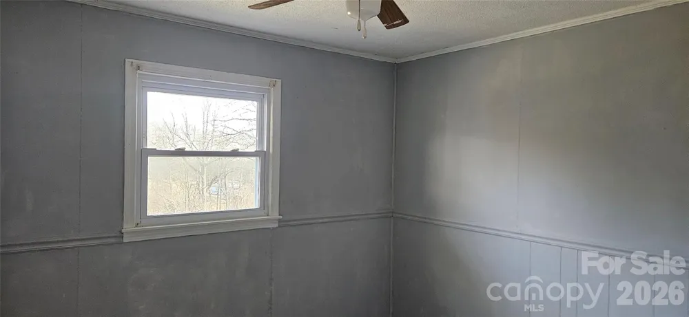 183 Maple Road Spruce Pine, NC 28777