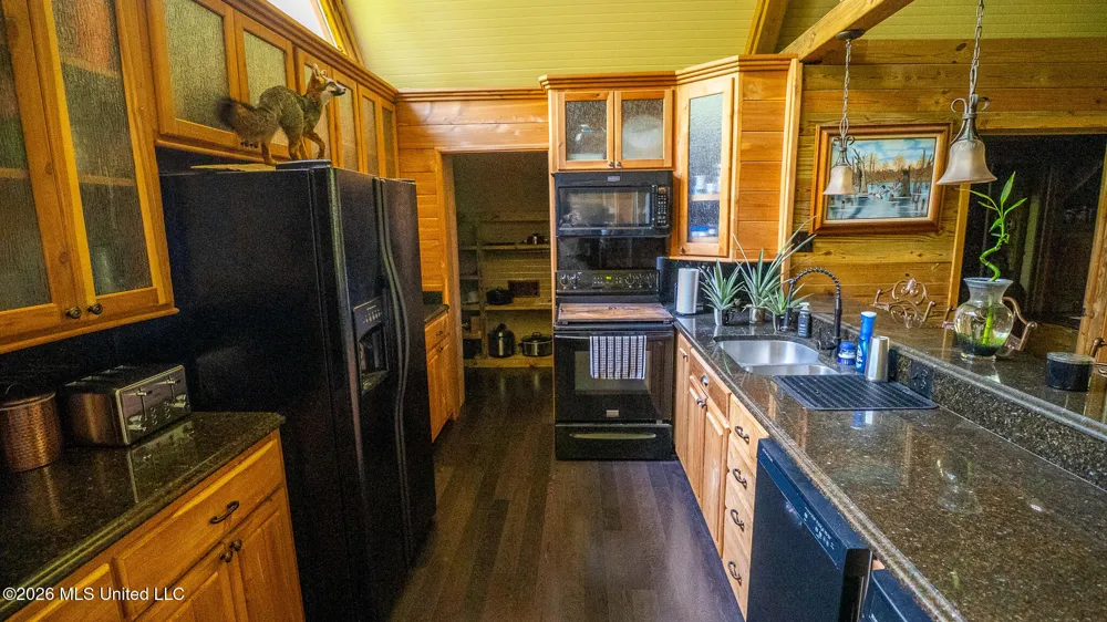 4091 Leatherwood Road Tylertown, MS 39667