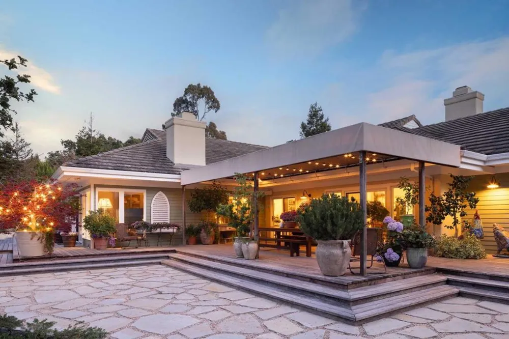 25 Miramonte Road Carmel Valley, CA 93924