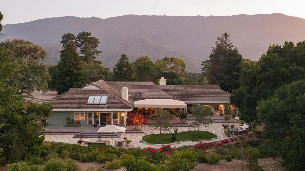 25 Miramonte Road Carmel Valley, CA 93924