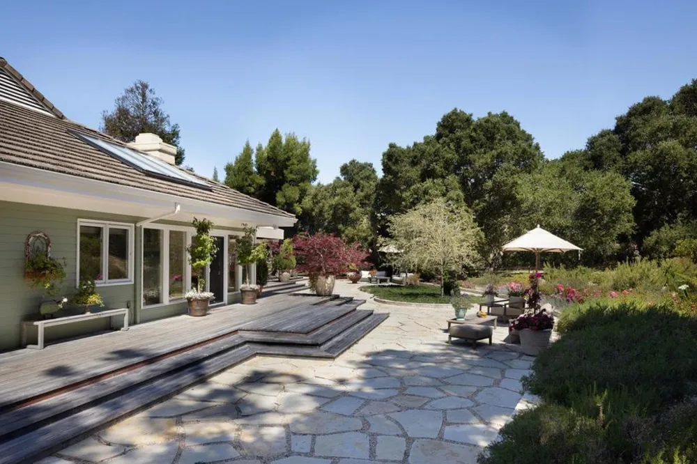 25 Miramonte Road Carmel Valley, CA 93924