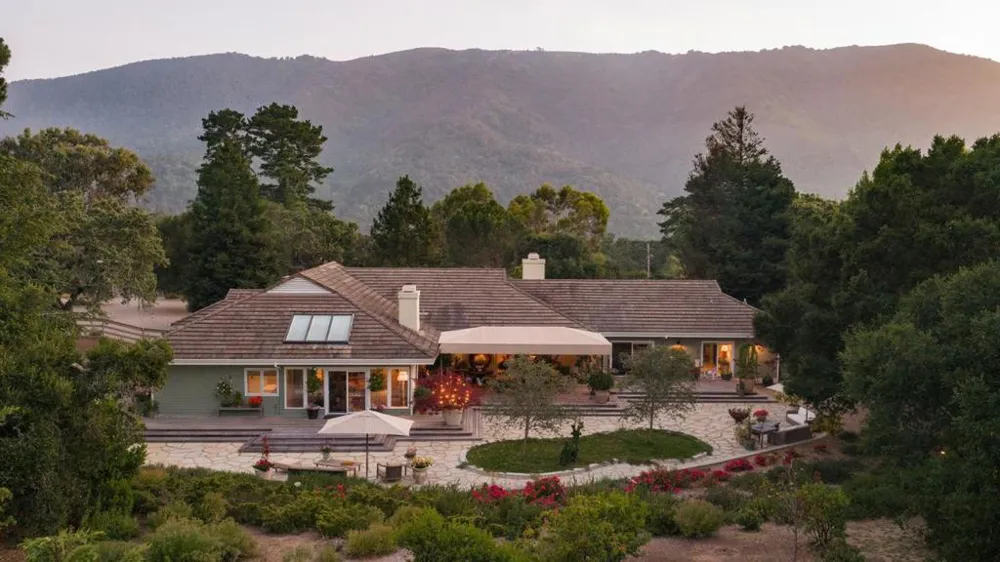 25 Miramonte Road Carmel Valley, CA 93924