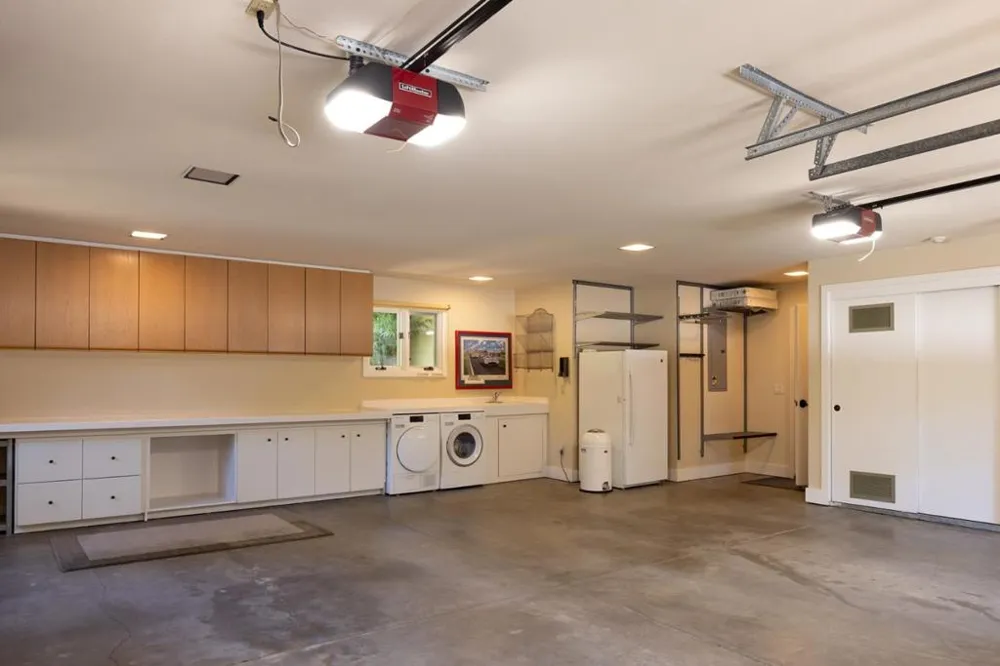25 Miramonte Road Carmel Valley, CA 93924