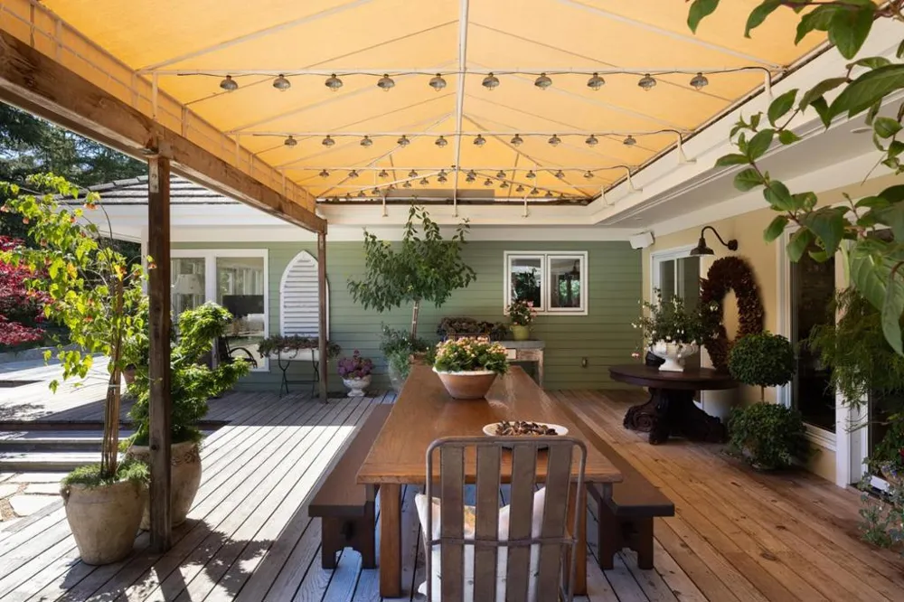 25 Miramonte Road Carmel Valley, CA 93924