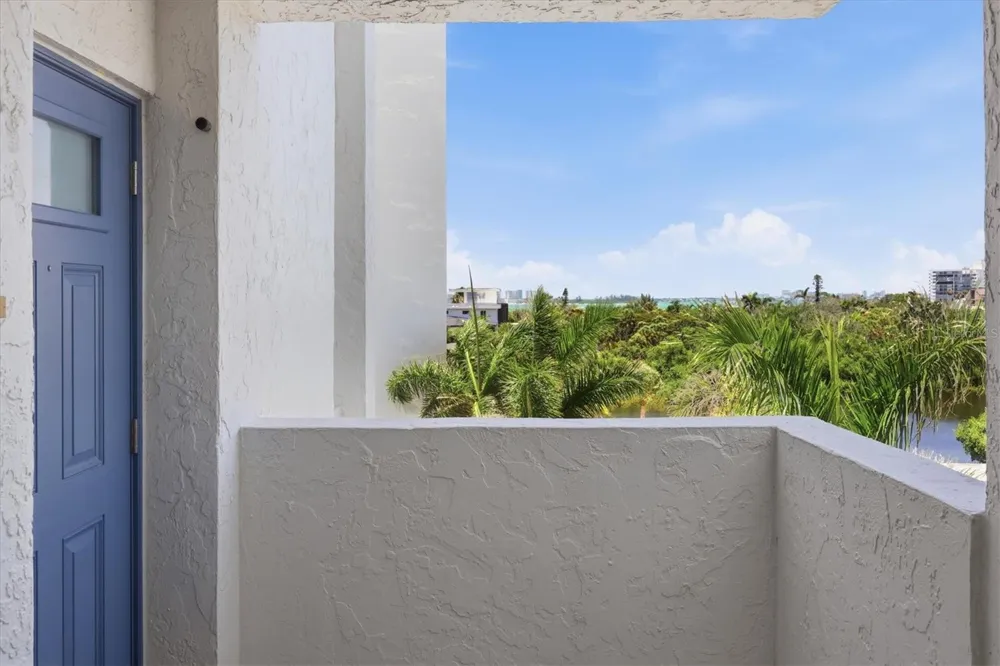 20 WHISPERING SANDS DRIVE #501 Sarasota, FL 34242