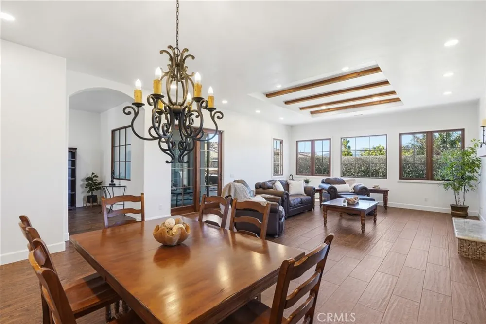 1935 Vista Del Pueblo Nipomo, CA 93444