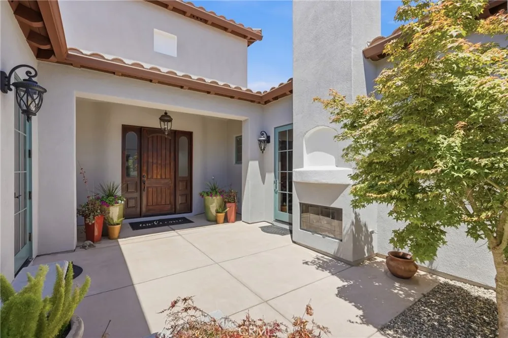 1935 Vista Del Pueblo Nipomo, CA 93444