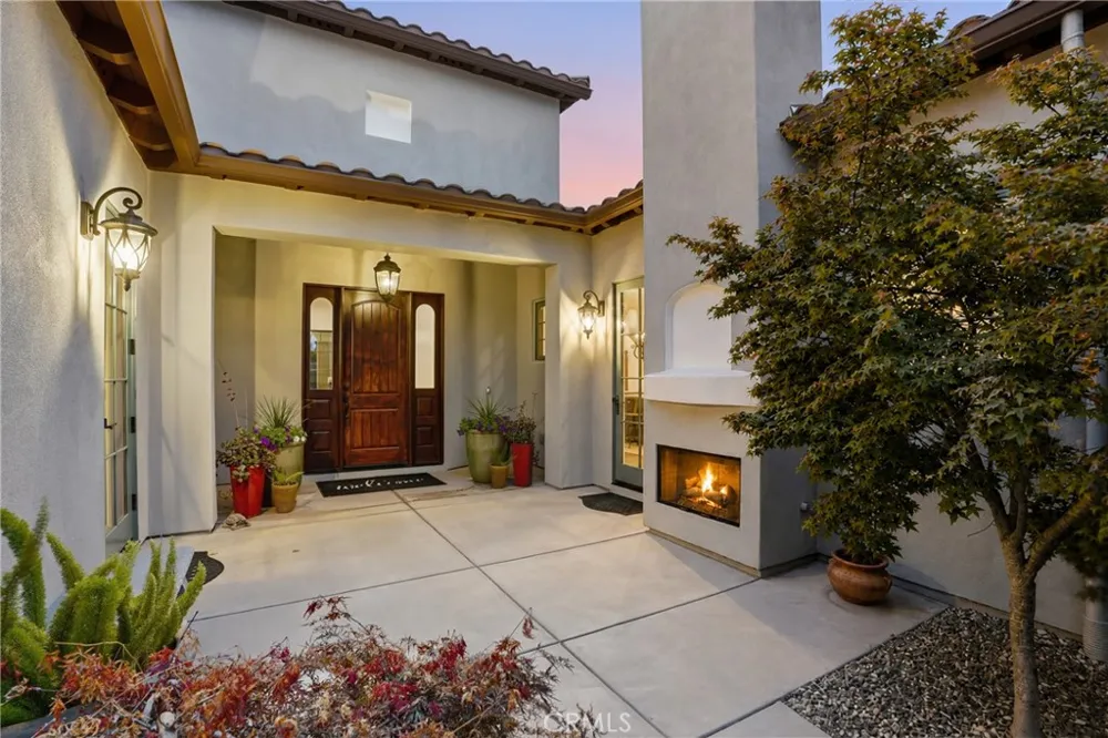 1935 Vista Del Pueblo Nipomo, CA 93444