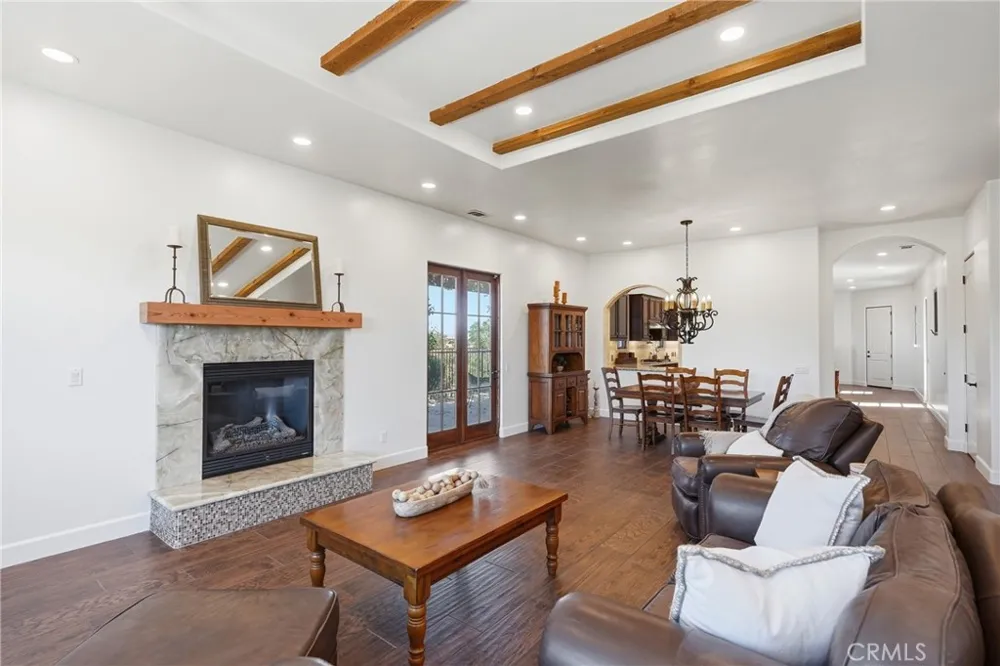 1935 Vista Del Pueblo Nipomo, CA 93444