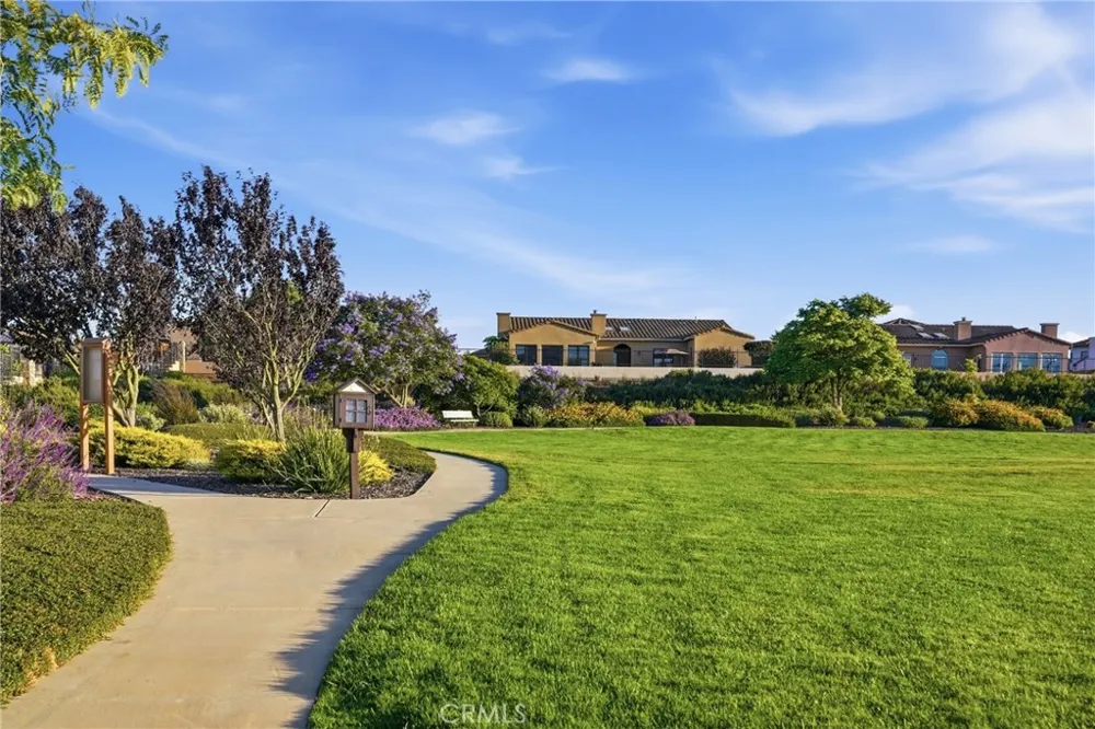 1935 Vista Del Pueblo Nipomo, CA 93444