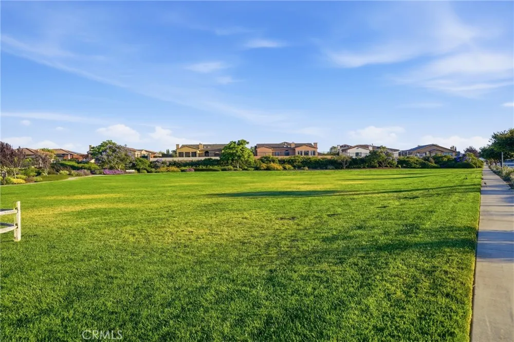 1935 Vista Del Pueblo Nipomo, CA 93444