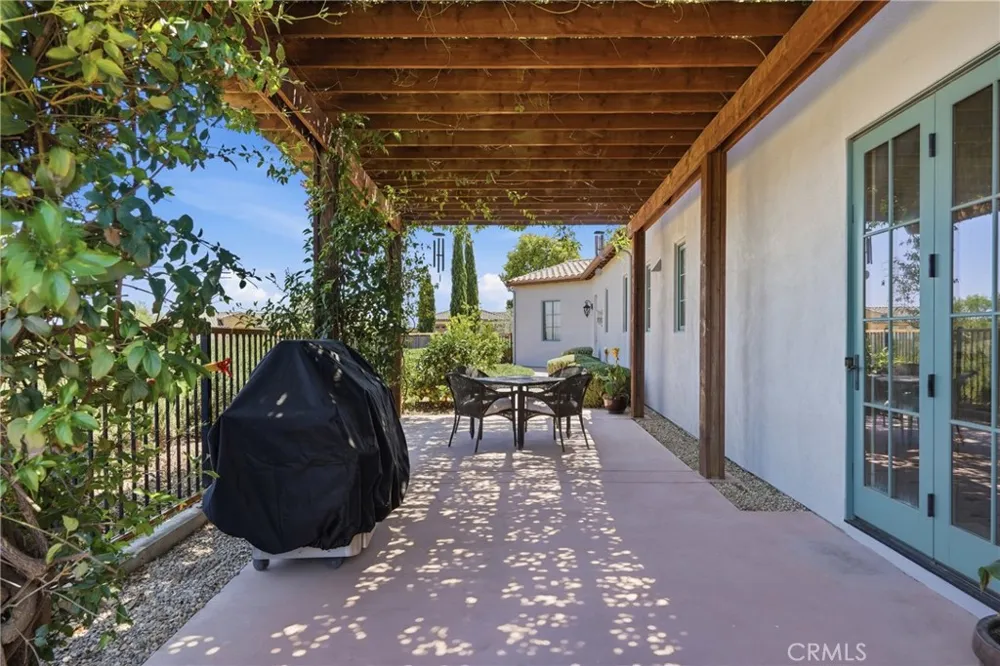 1935 Vista Del Pueblo Nipomo, CA 93444