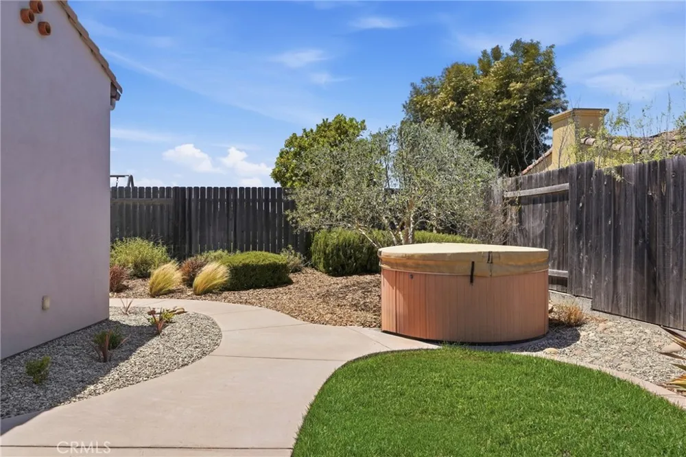 1935 Vista Del Pueblo Nipomo, CA 93444