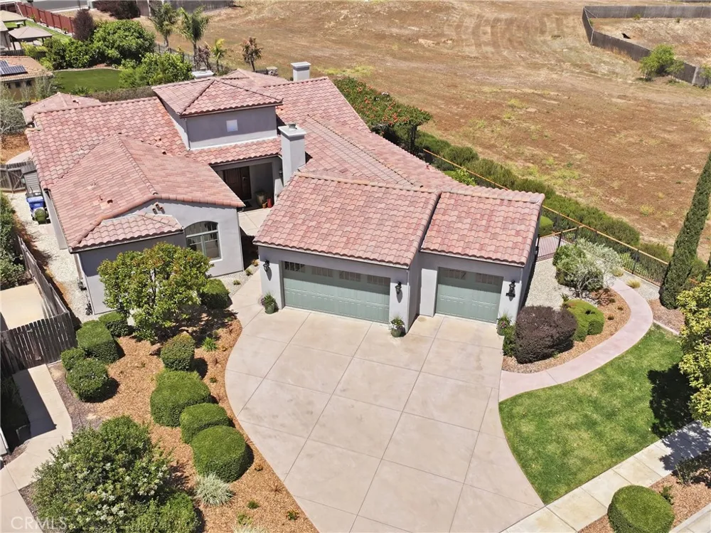 1935 Vista Del Pueblo Nipomo, CA 93444
