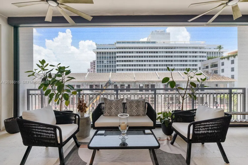 718 Valencia Ave #403 Coral Gables, FL 33134