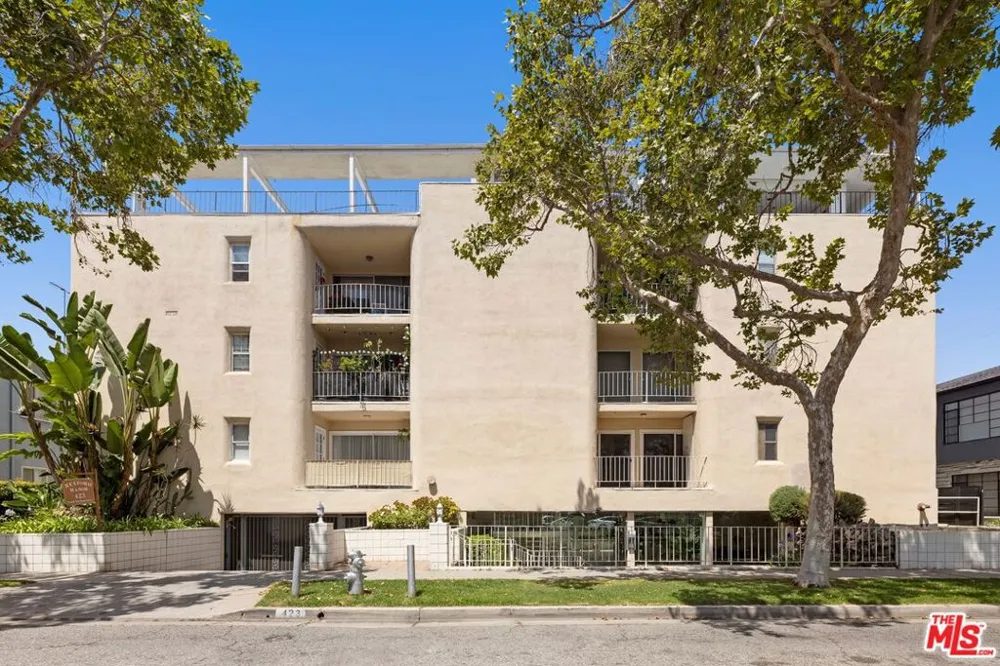 423 S Rexford Drive #106 Beverly Hills, CA 90212